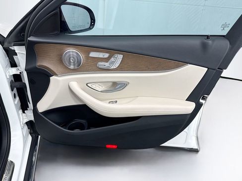 Used 2022 Mercedes-Benz E 450 4MATIC All-Terrain Wagon image 24