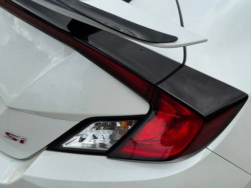 Used 2017 Honda Civic Si image 11