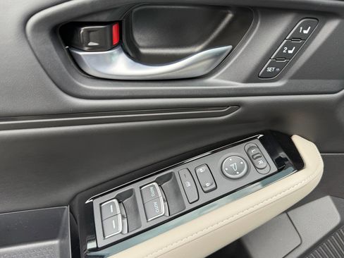 Certified 2025 Honda Accord Touring image 26