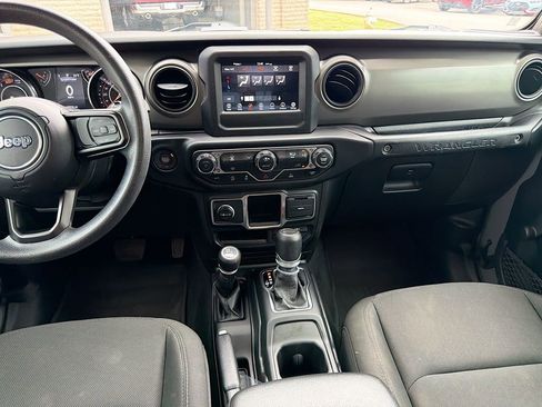 Used 2023 Jeep Wrangler Unlimited Sport AWD/4WD image 18