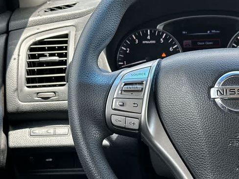 Used 2015 Nissan Altima 2.5 S w/ Power Driver Seat Package FWD image 8