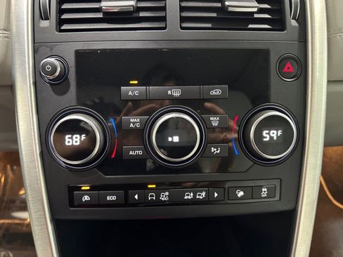 Used 2017 Land Rover Discovery Sport HSE image 49
