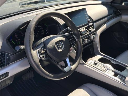 Used 2019 Honda Accord Hybrid image 7