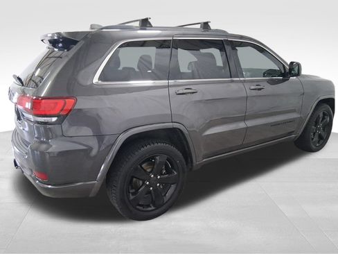 Used 2015 Jeep Grand Cherokee Altitude AWD/4WD image 5