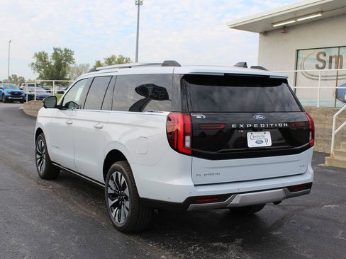 New 2025 Ford Expedition Max Platinum w/ Driver's Package image 3