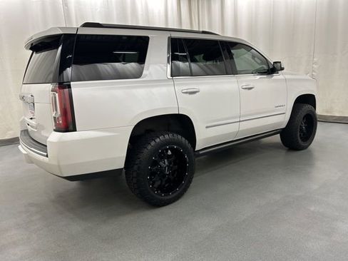 Used 2020 GMC Yukon Denali w/ Denali Premium Package image 3