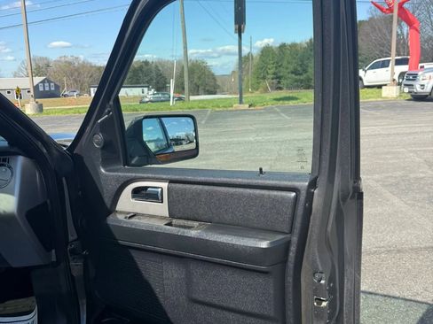 Used 2016 Ford Expedition EL Limited w/ Equipment Group 301A image 29