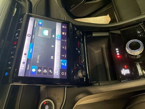 Used 2022 Jeep Grand Cherokee Limited 4xe image 22