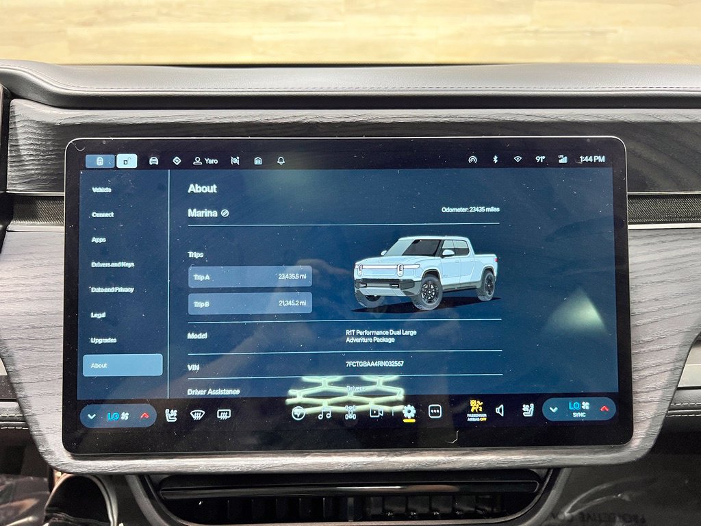 Used 2024 Rivian R1T Adventure Dual AWD/4WD image 19