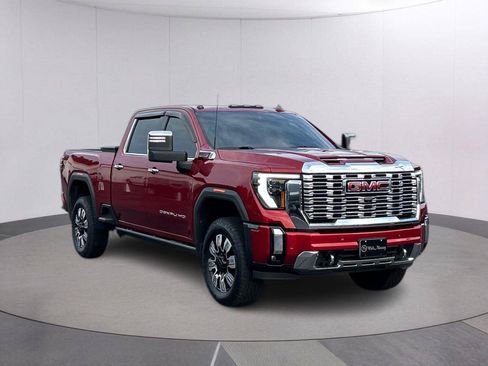 Used 2024 GMC Sierra 2500 Denali w/ Denali Reserve Package AWD/4WD image 9