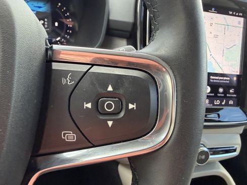Used 2024 Volvo XC40 B5 Plus w/ Protection Package AWD/4WD image 30