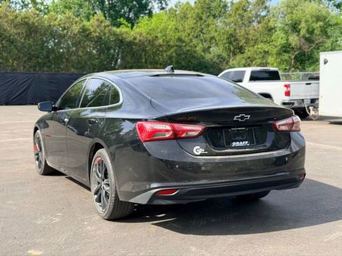 Used 2020 Chevrolet Malibu LT w/ Redline Edition FWD image 4