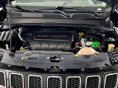 Used 2018 Jeep Compass Limited w/ Trailer Tow Group image 11