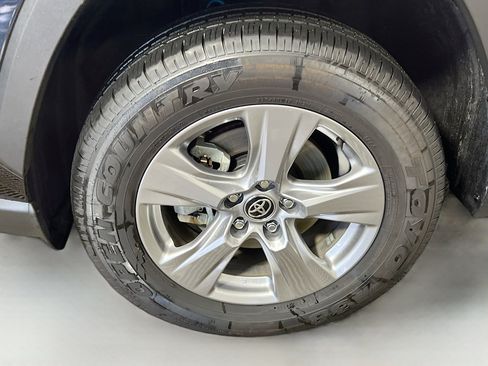 Used 2025 Toyota RAV4 XLE image 14