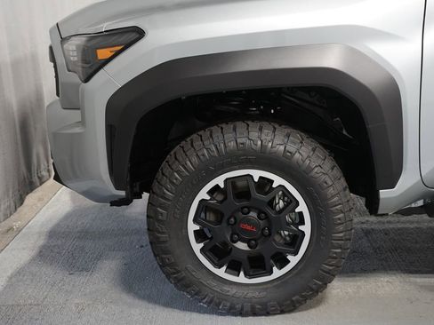 New 2026 Toyota Tacoma TRD Off-Road AWD/4WD image 5