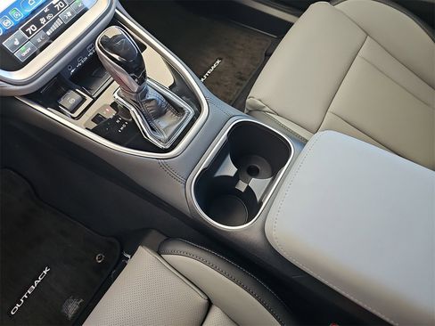 New 2025 Subaru Outback Limited image 24