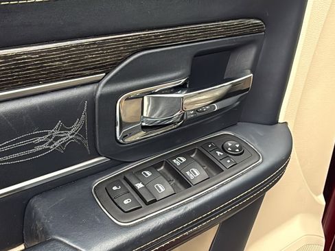 Used 2018 RAM 1500 Limited image 12