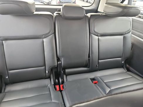 Used 2025 Ford Expedition Max Active image 12