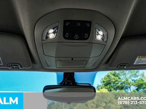 Used 2023 Chrysler Pacifica Touring-L FWD image 40