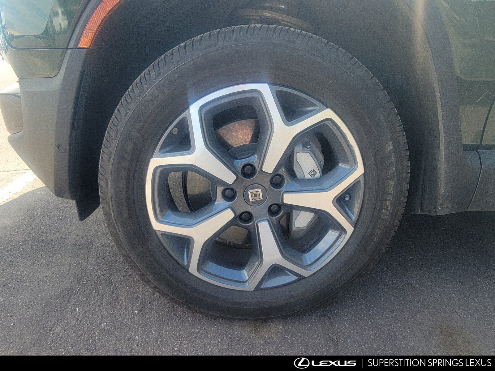 Used 2024 Rivian R1S Adventure Dual AWD/4WD image 5