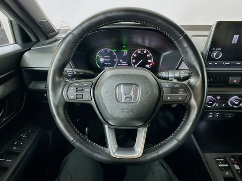Used 2025 Honda CR-V Sport image 11