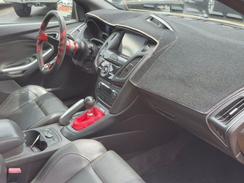 Used 2013 Ford Focus ST FWD image 14