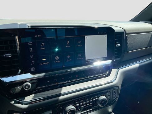 Used 2024 Chevrolet Silverado 1500 ZR2 w/ Technology Package image 15