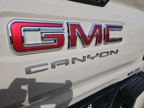 New 2026 GMC Canyon Elevation w/ Convenience Package AWD/4WD image 21