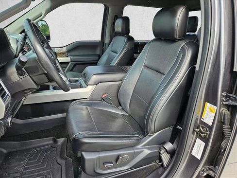 Used 2018 Ford F250 Lariat w/ Lariat Value Package AWD/4WD image 15