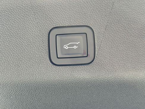 New 2026 Cadillac Escalade Luxury image 11