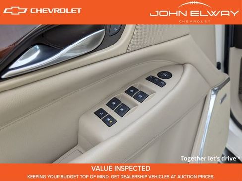 Used 2015 Cadillac Escalade ESV Luxury image 17