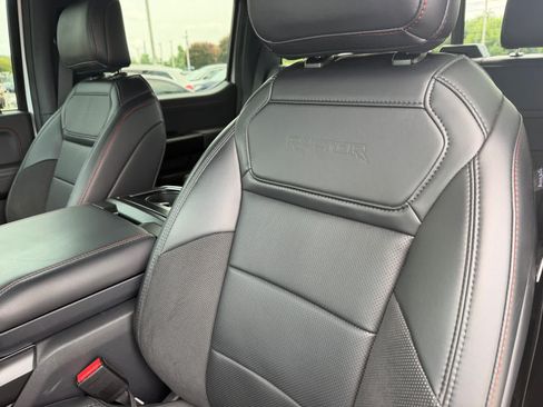Used 2026 Ford F150 Raptor AWD/4WD image 31