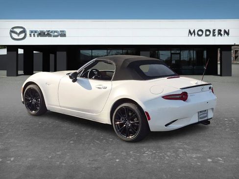 New 2026 MAZDA MX-5 Miata Club w/ Interior Package RWD image 3