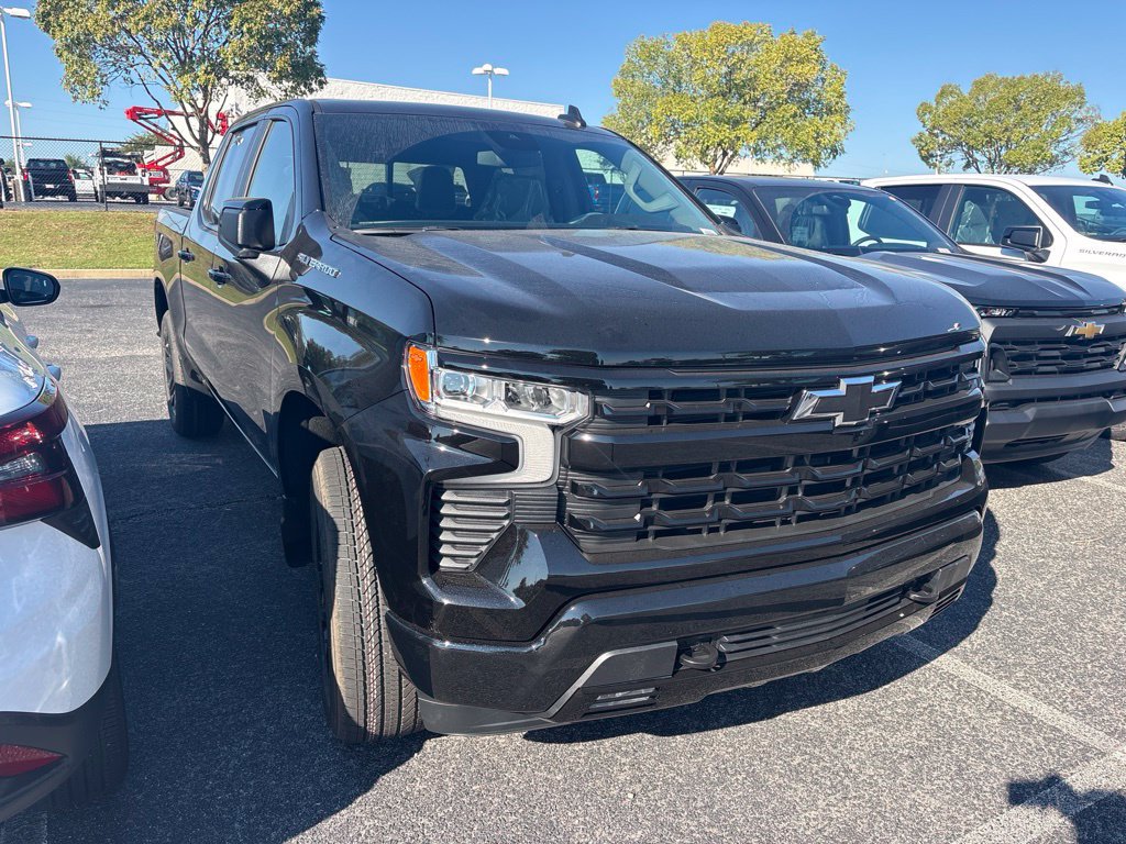 New 2026 Chevrolet Silverado 1500 RST w/ Convenience Package II AWD/4WD image 2