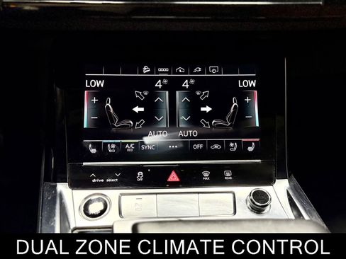 Used 2021 Audi e-tron Premium Plus w/ Premium Plus Package AWD/4WD image 23