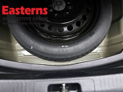 Used 2021 Toyota Camry SE image 22