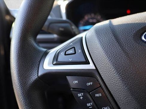 Used 2015 Ford Fusion SE image 14