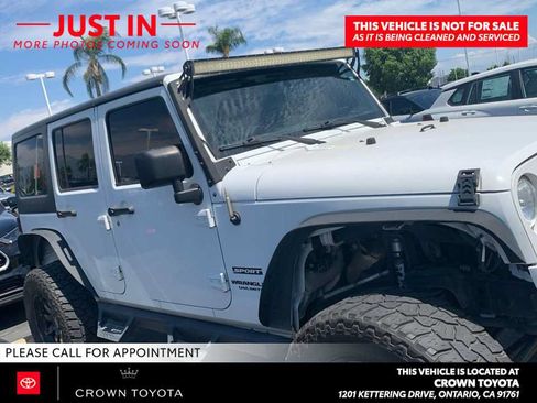 Used 2015 Jeep Wrangler Unlimited Sport w/ Quick Order Package 24S AWD/4WD image 3