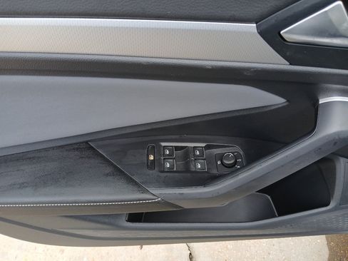 New 2026 Volkswagen Jetta SE FWD image 10