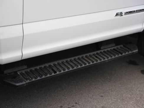 Certified 2022 Ford F550 4x4 Regular Cab Super Duty w/ Power Equipment Group image 27