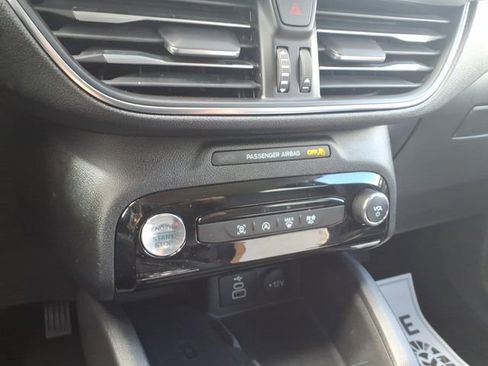 Used 2025 Ford Escape Platinum image 20