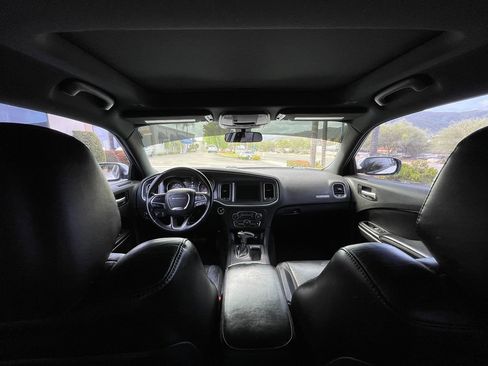 Used 2019 Dodge Charger SXT w/ Leather Interior Group RWD image 13