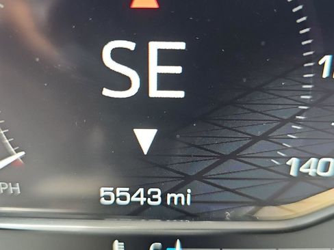 Used 2025 GMC Sierra 1500 AT4 image 14