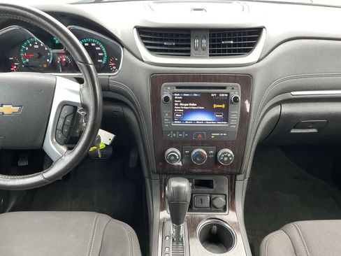 Used 2015 Chevrolet Traverse LT FWD image 13