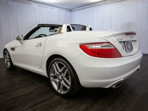 Used 2014 Mercedes-Benz SLK 250 2dr Roadster SLK 250 w/ Premium Package image 25