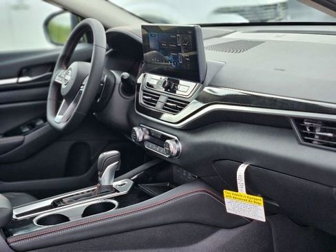 New 2025 Nissan Altima 2.5 SR w/ SR Premium Package image 10