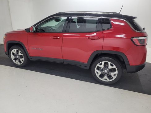 Used 2018 Jeep Compass Limited w/ Navigation Group AWD/4WD image 3