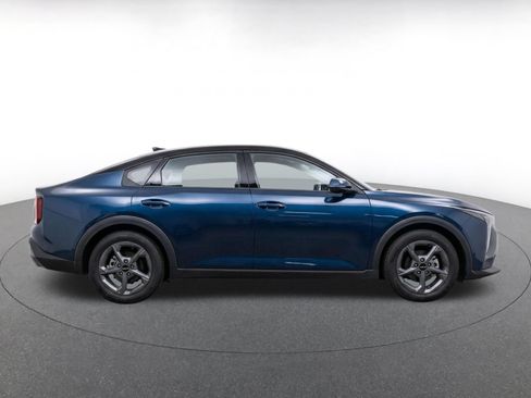 Used 2025 Kia K4 FWD image 12
