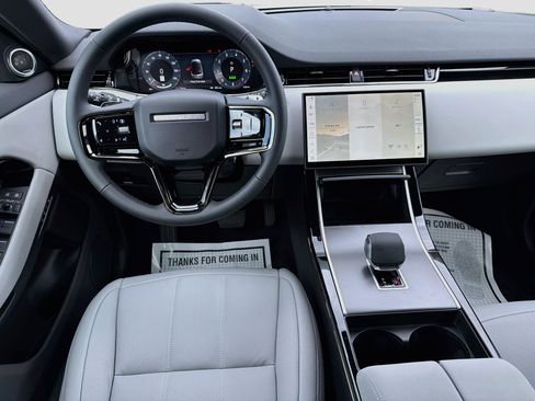 New 2026 Land Rover Range Rover Evoque S AWD/4WD image 17
