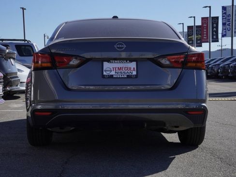 Certified 2025 Nissan Altima 2.5 S image 4